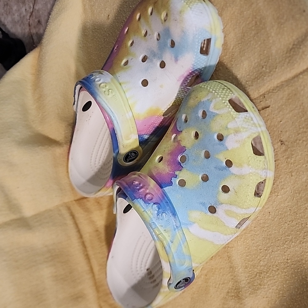 Girls Crocs.  Sz 3